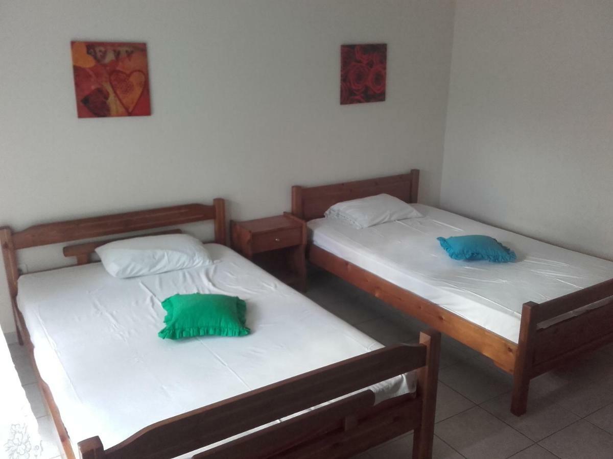 Solmar House Apartment Flogita Bagian luar foto