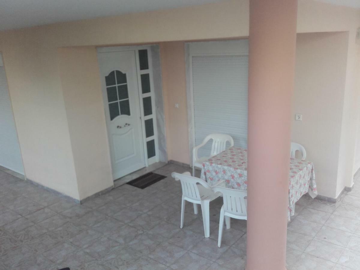 Solmar House Apartment Flogita Bagian luar foto
