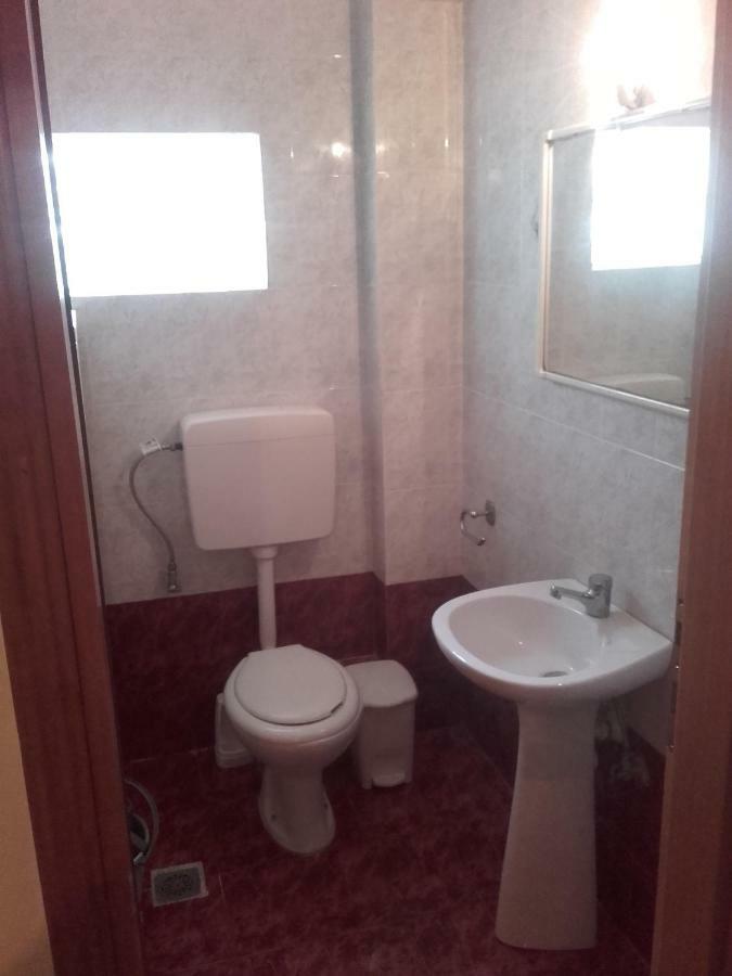 Solmar House Apartment Flogita Bagian luar foto